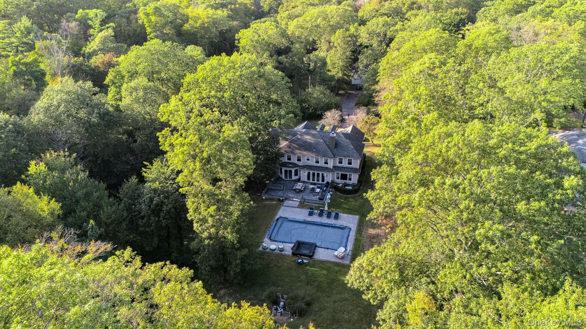 1 Norgate Road, Brookville, NY 11545