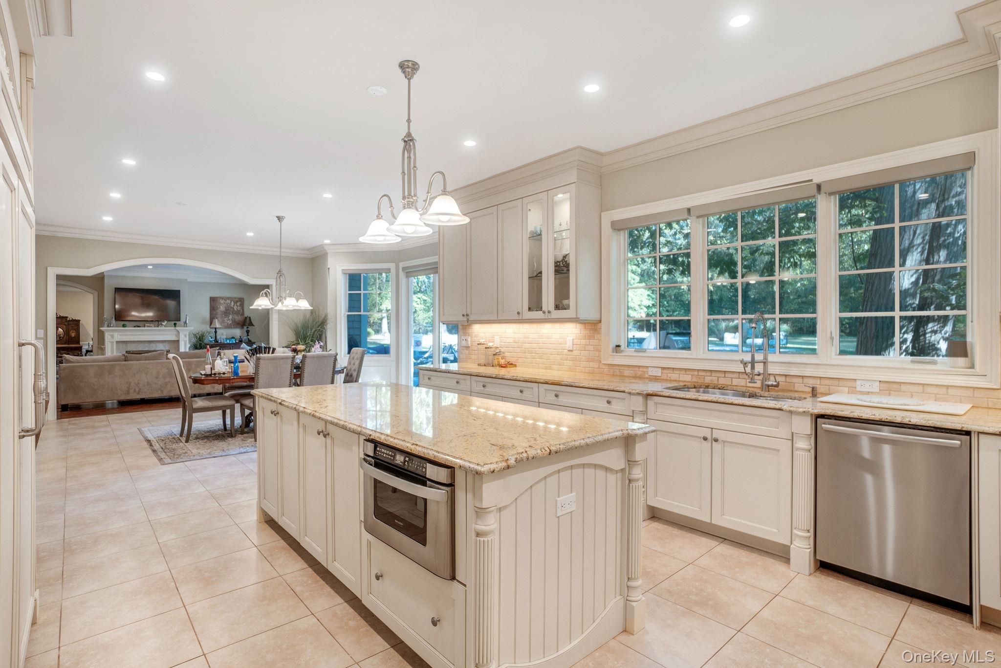 1 Norgate Road, Brookville, NY 11545