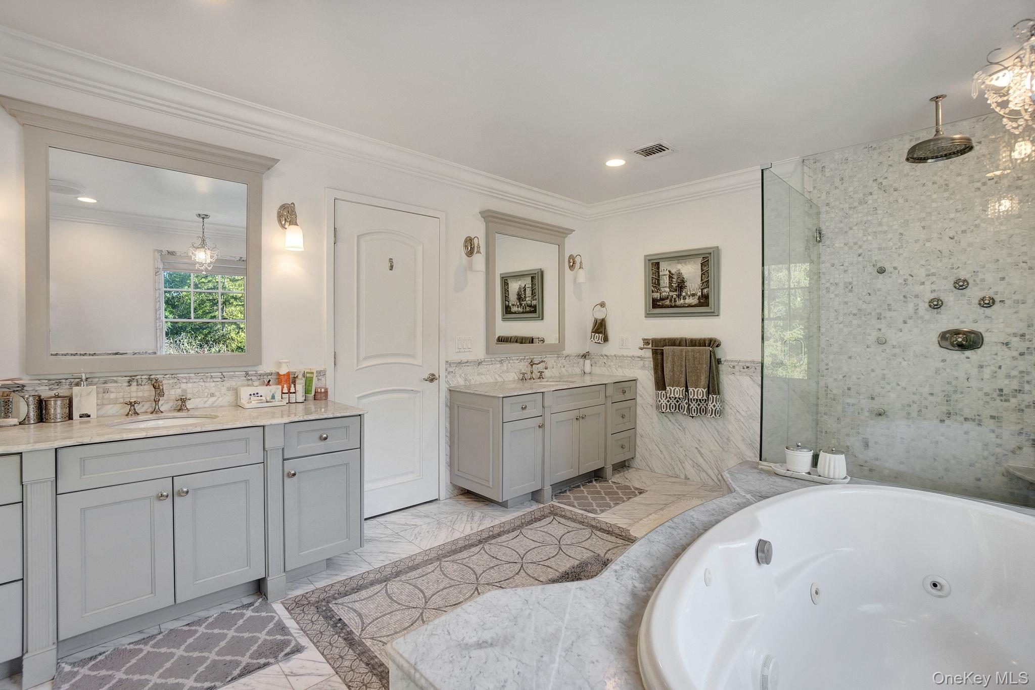 1 Norgate Road, Brookville, NY 11545