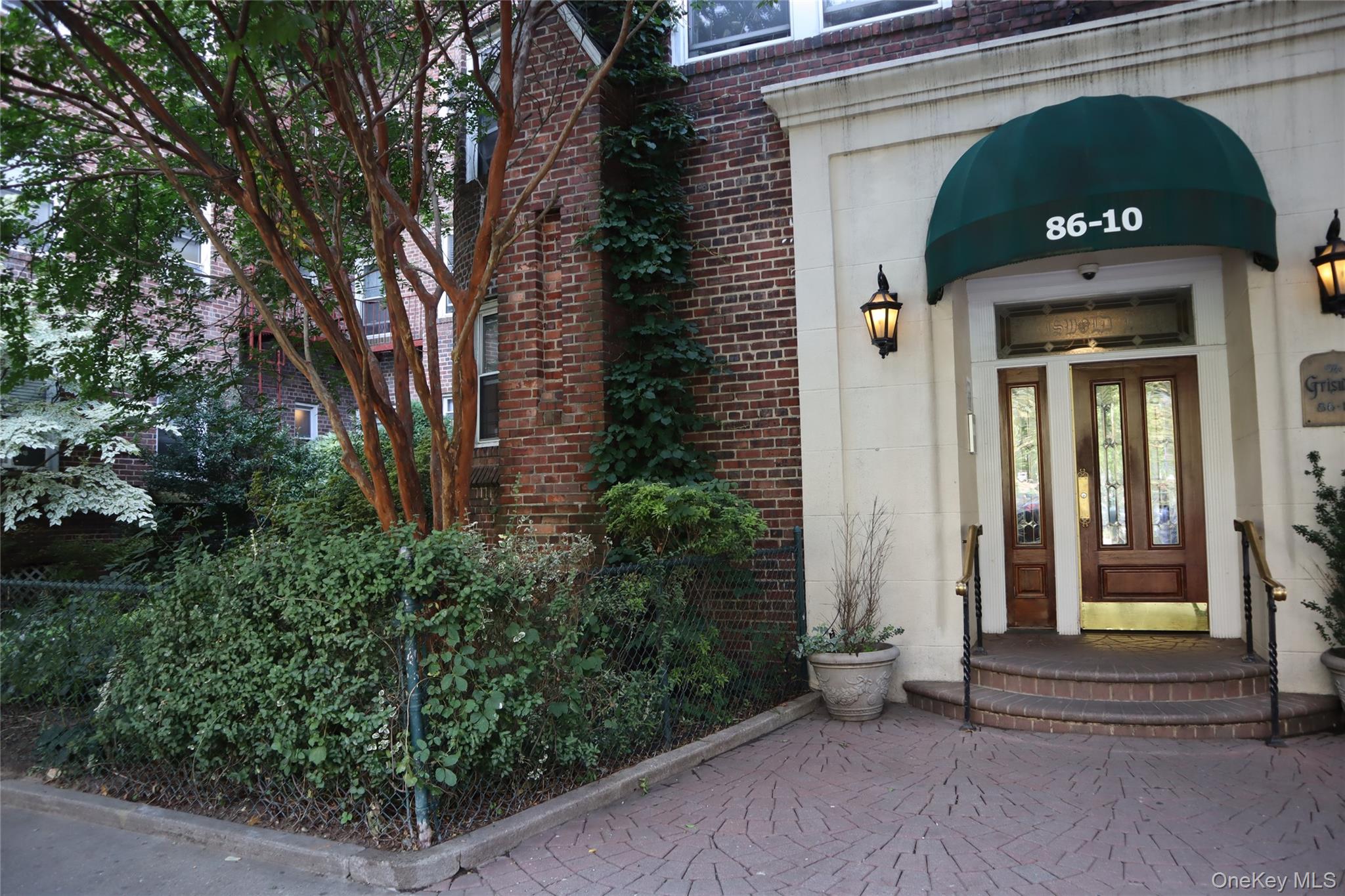 86-10 34th Avenue # 624, Jackson Heights, NY 11372