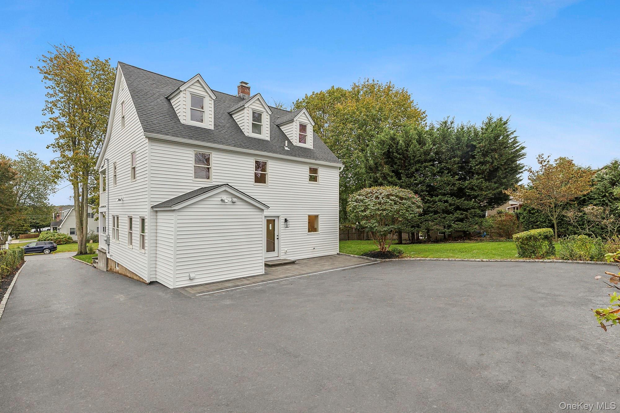 54 Ellis Avenue, Northport, NY 11768