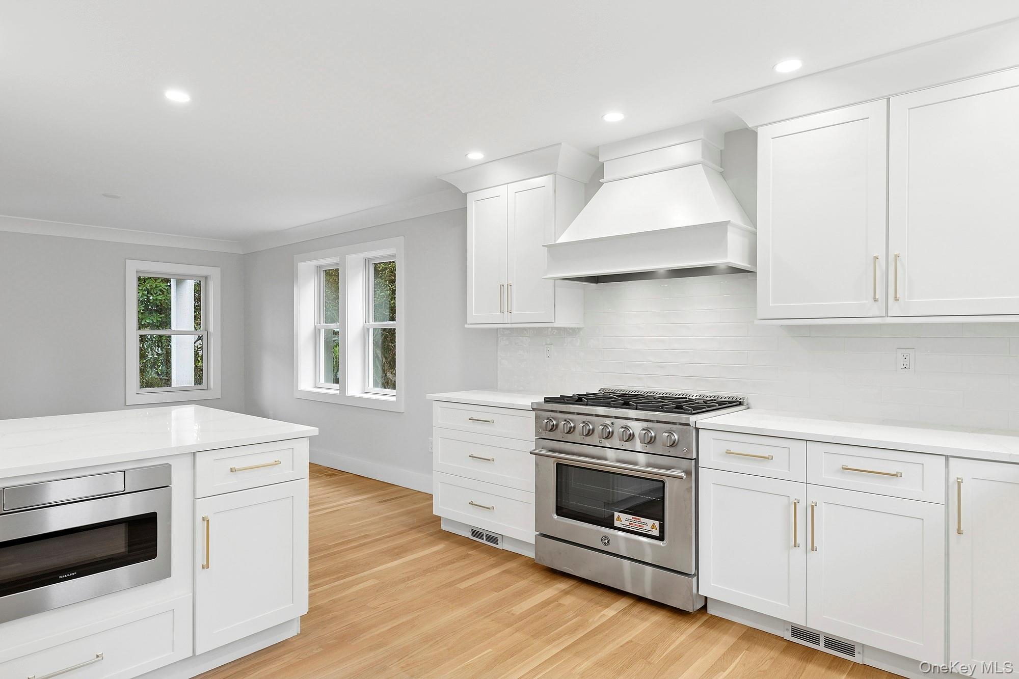 54 Ellis Avenue, Northport, NY 11768