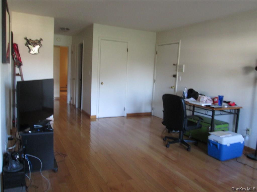 53 Doxbury Lane, Suffern, NY 10901