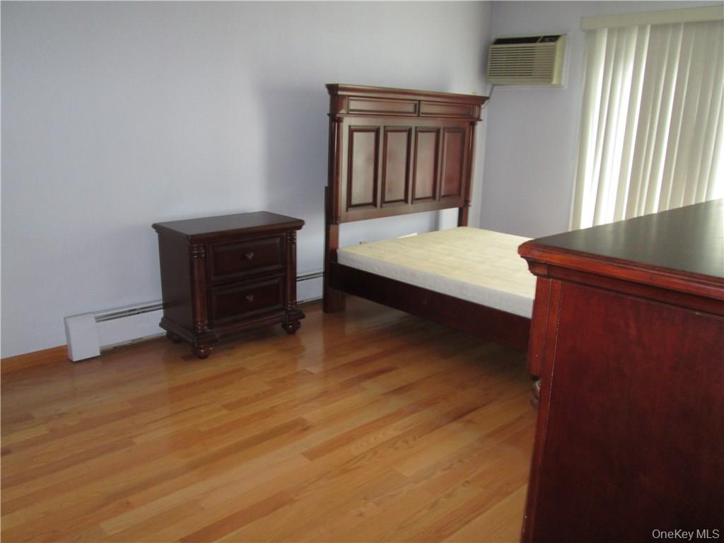 53 Doxbury Lane, Suffern, NY 10901