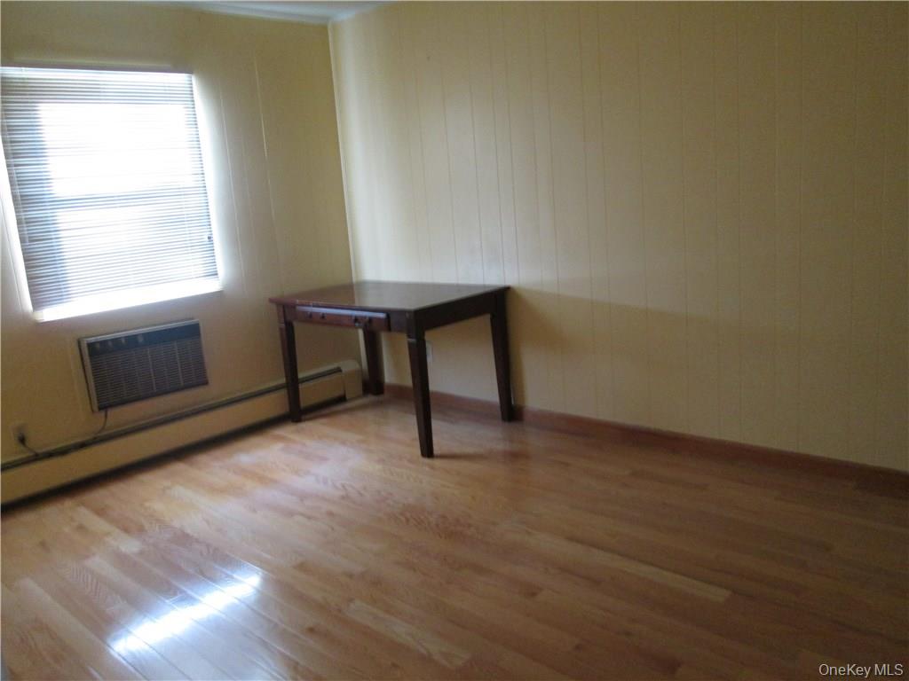 53 Doxbury Lane, Suffern, NY 10901