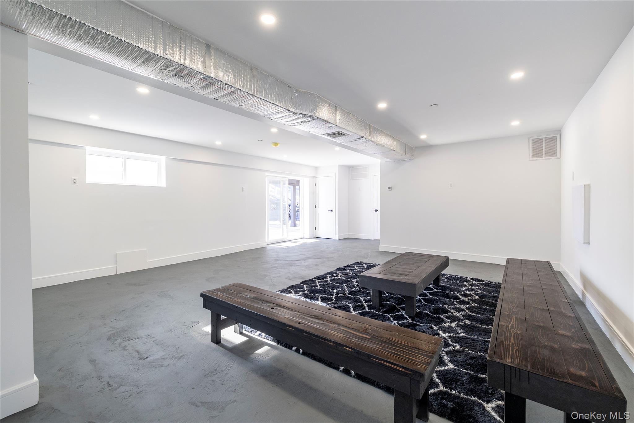 35 Ostend Road, Island Park, NY 11558