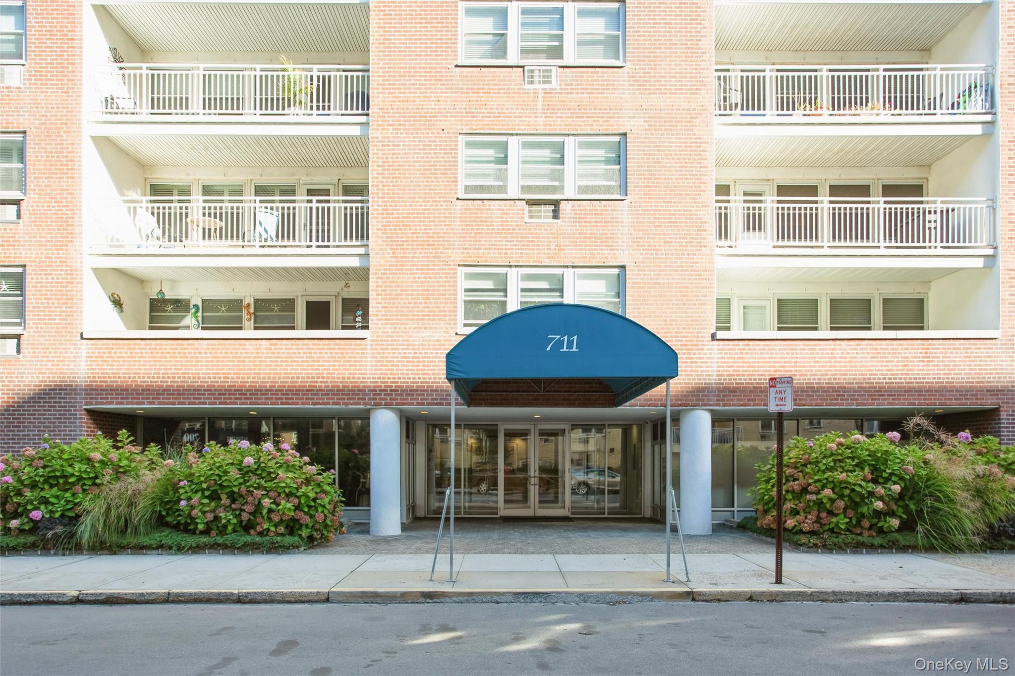 711 Shore Road # 2C, Long Beach, NY 11561