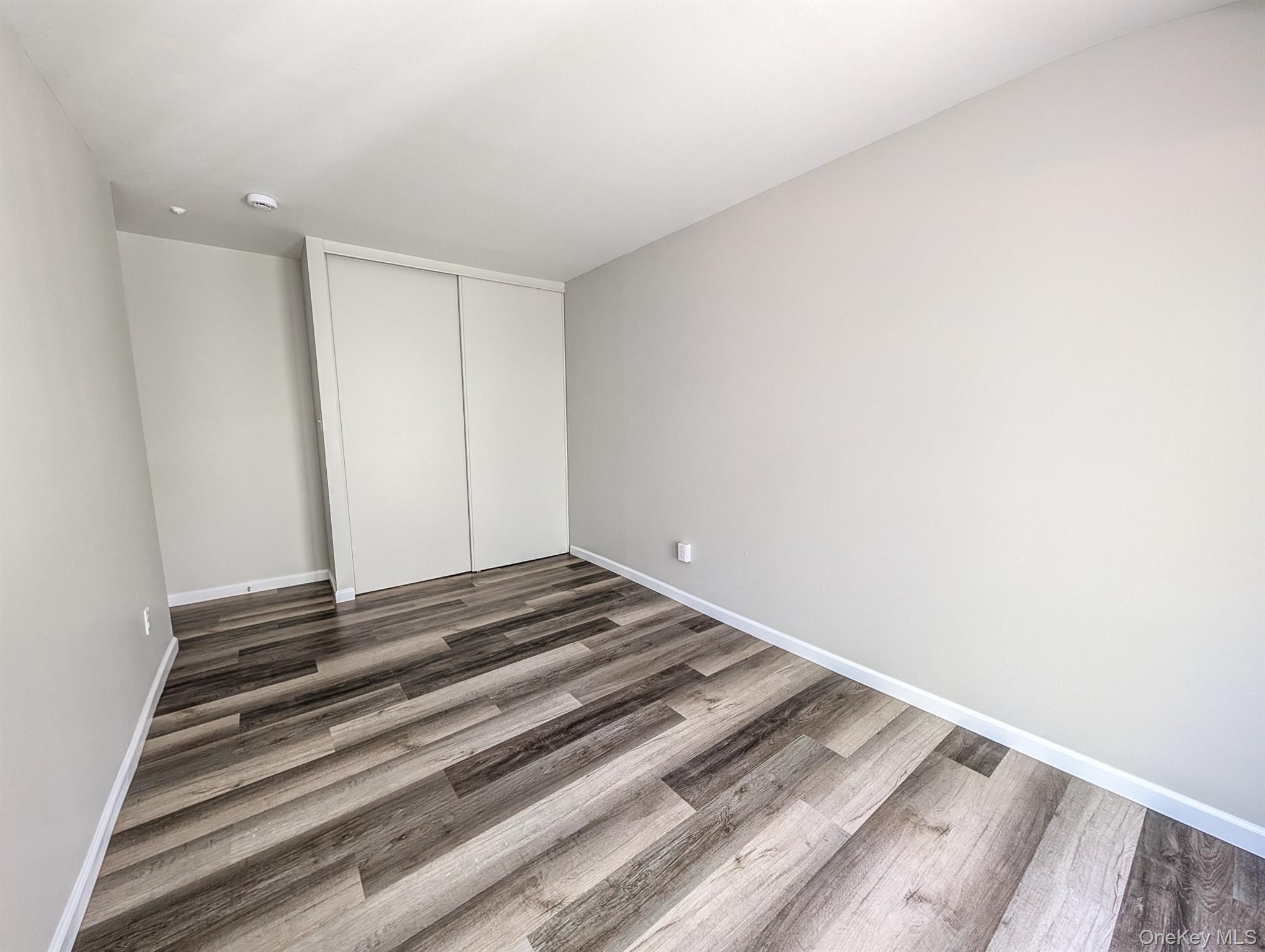 136 Hill Crescent, Calverton, NY 11933