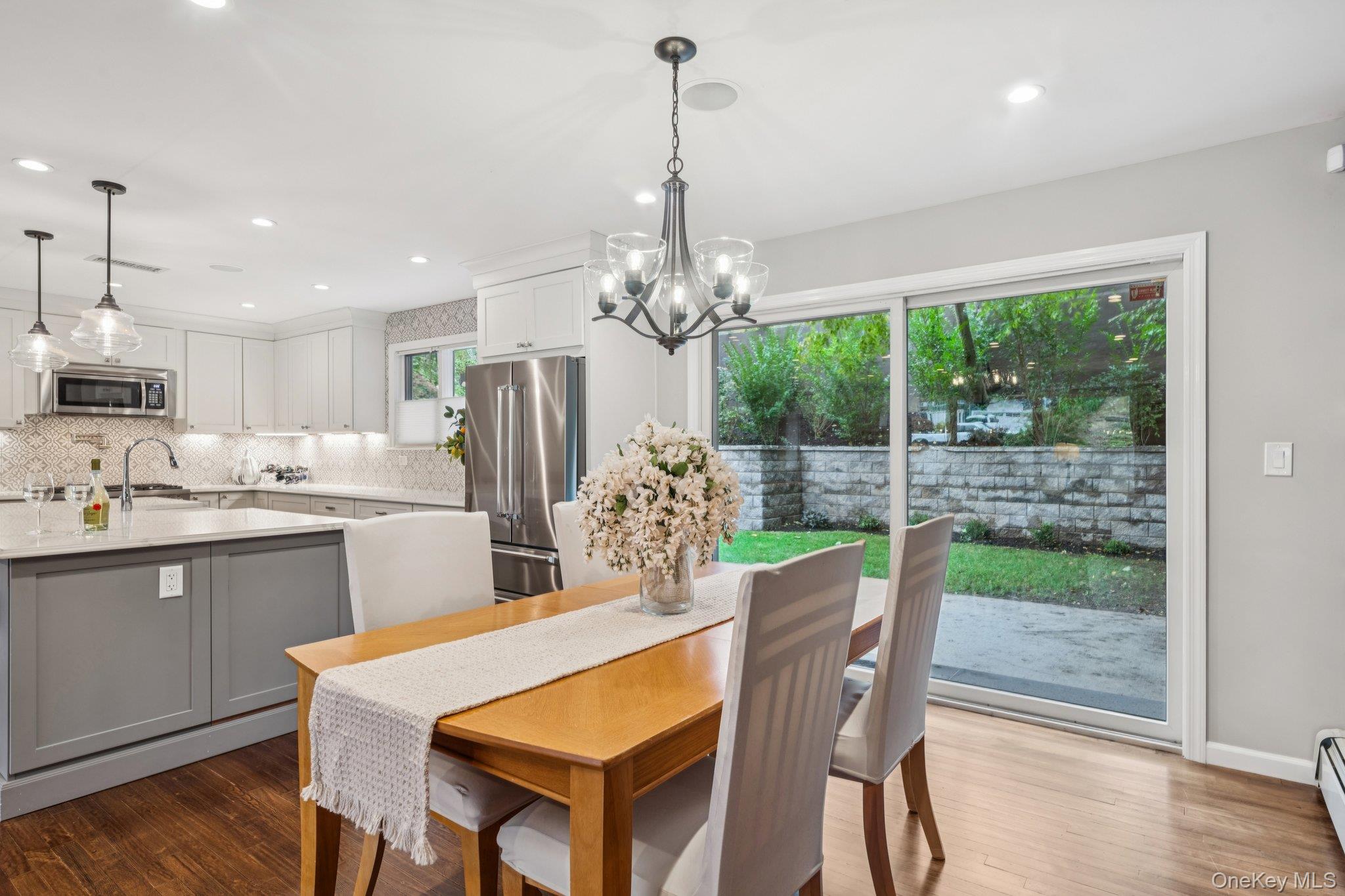 33 Scudders Lane, Glen Head, NY 11545