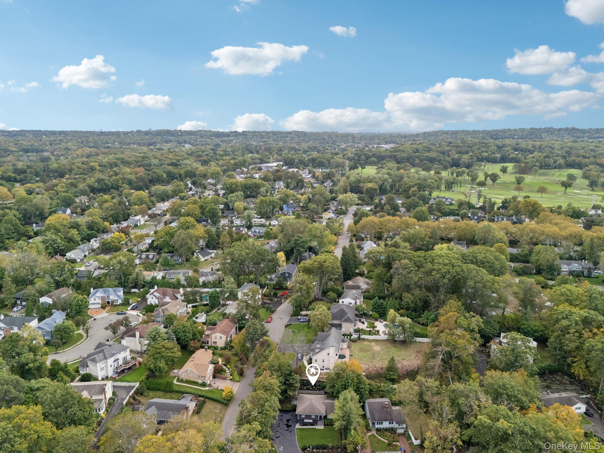 33 Scudders Lane, Glen Head, NY 11545