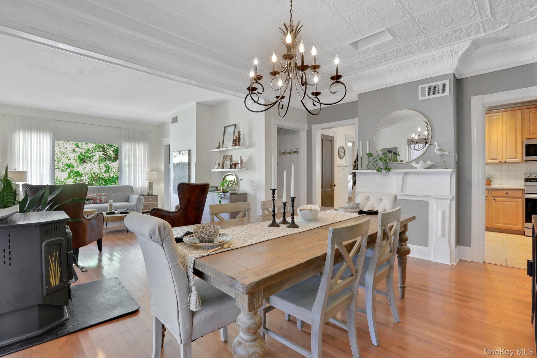 40 Main Street, Esopus, NY 12429