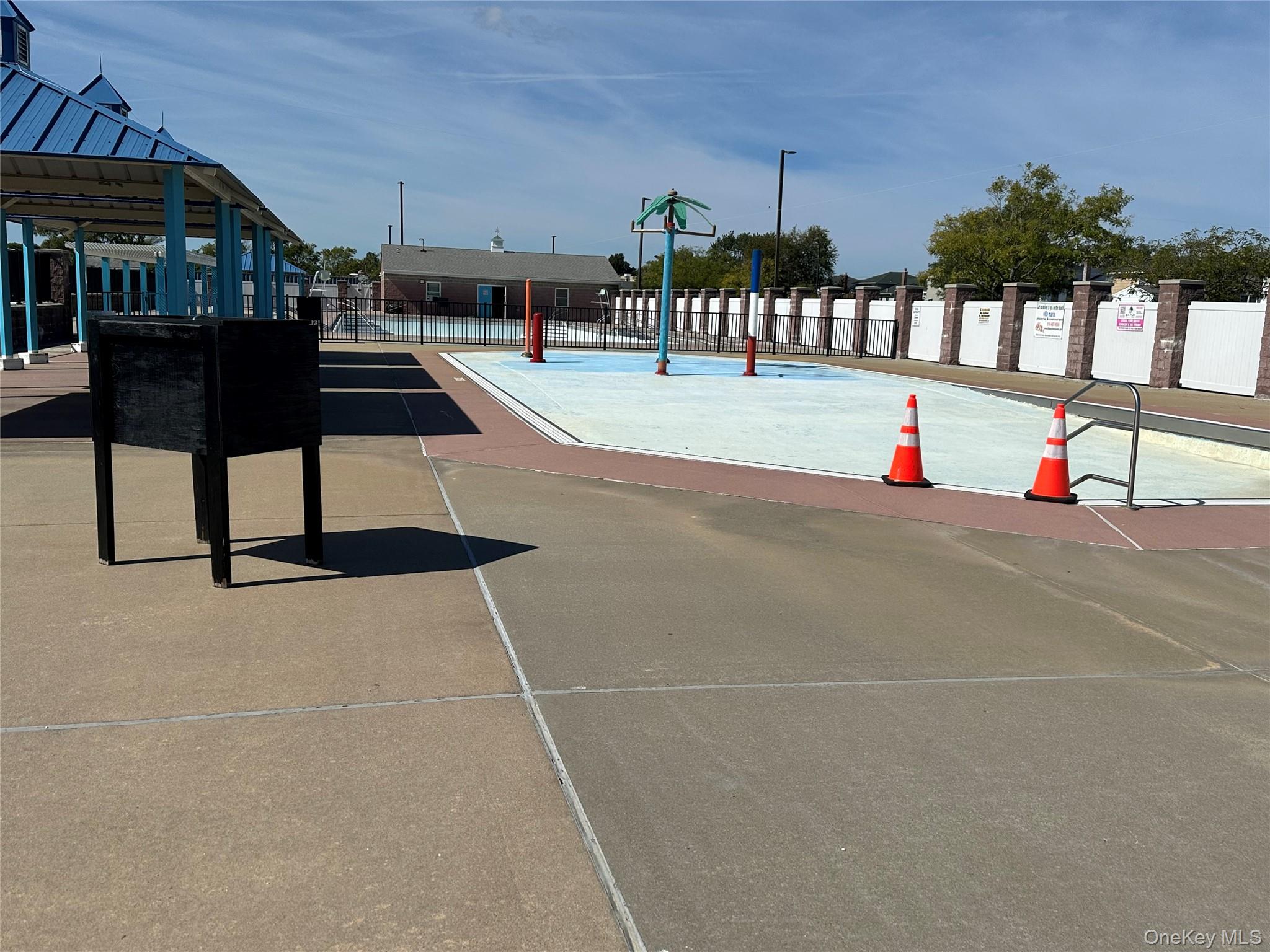 17 Barnstable Road, East Rockaway, NY 11518