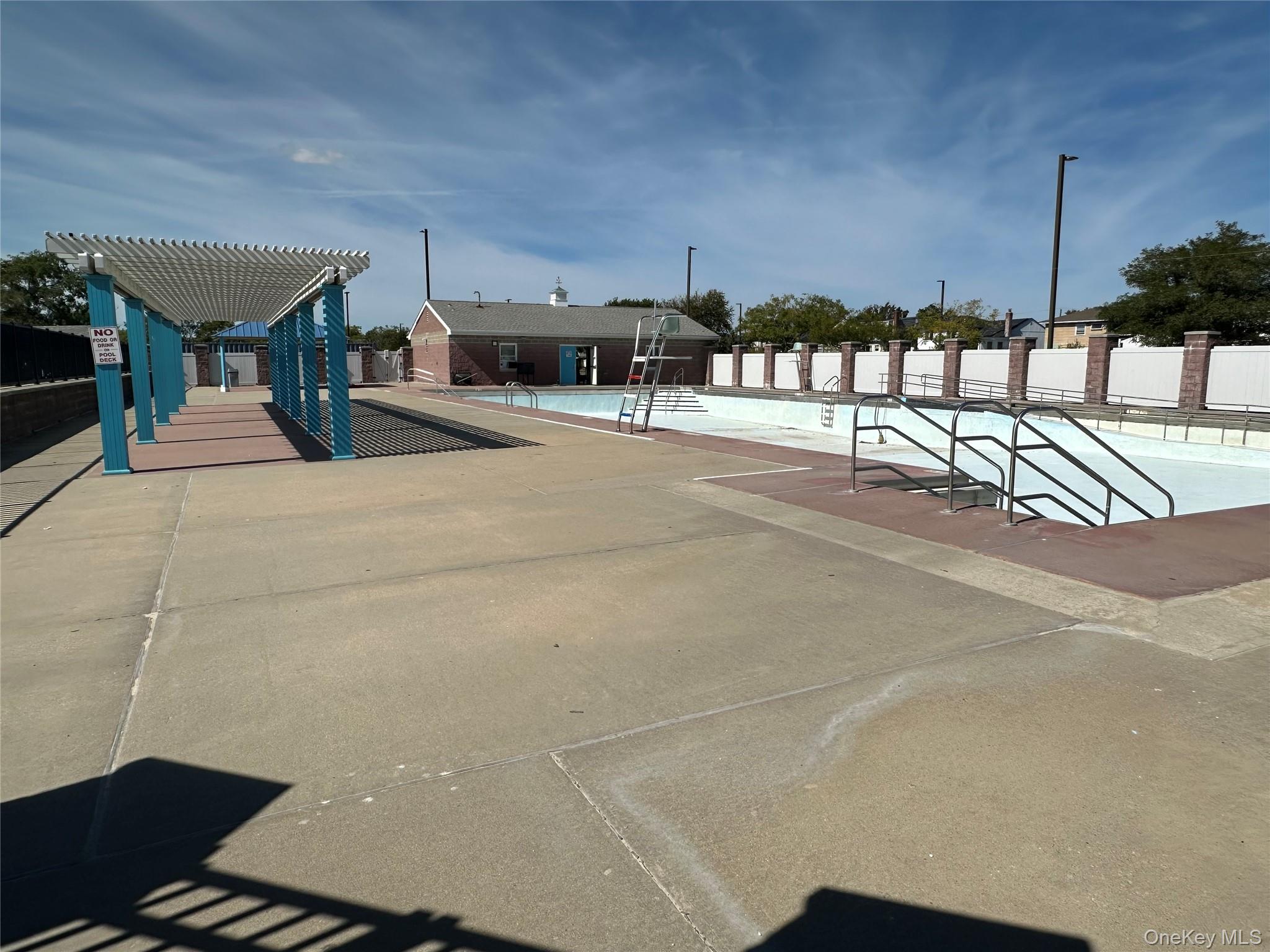 17 Barnstable Road, East Rockaway, NY 11518