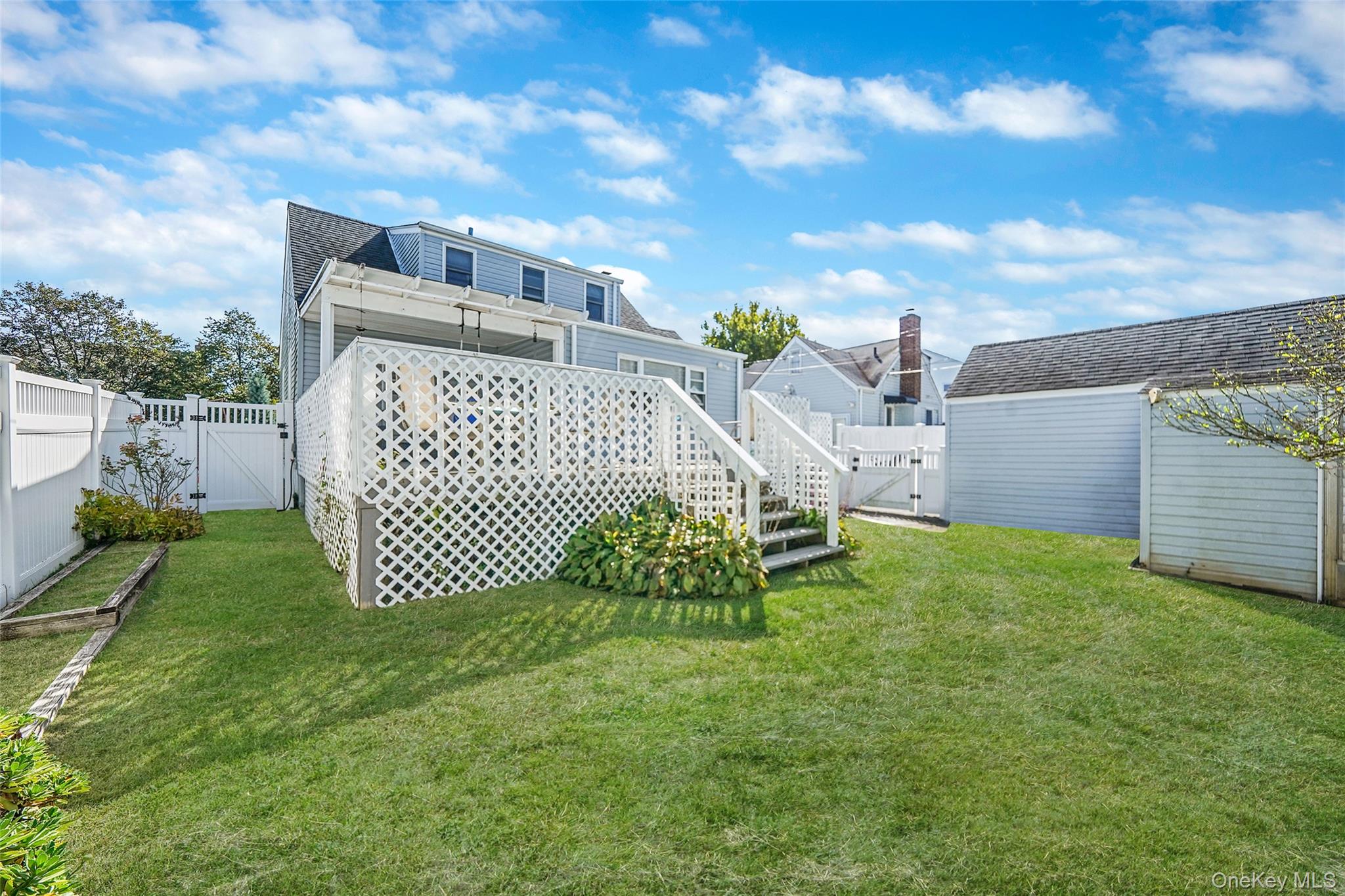 17 Barnstable Road, East Rockaway, NY 11518