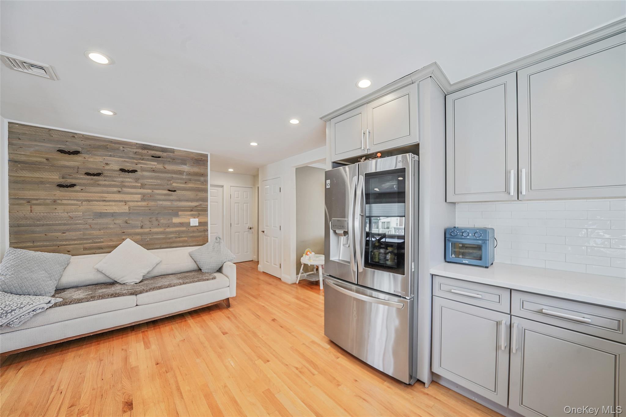 17 Barnstable Road, East Rockaway, NY 11518