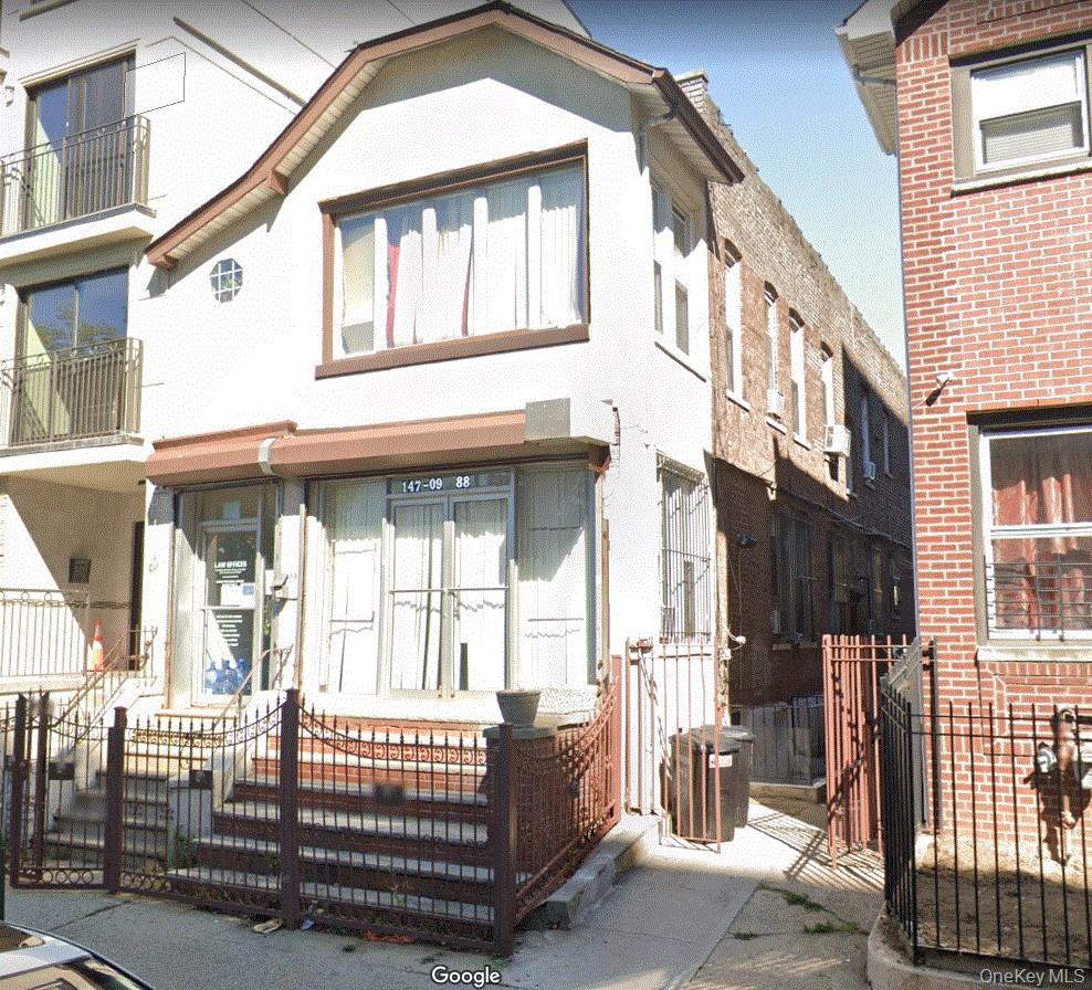147-09 88 Ave, Jamaica, NY 11435