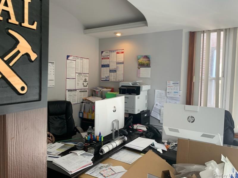 147-09 88 Ave, Jamaica, NY 11435