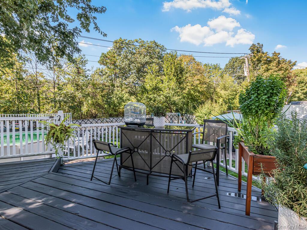 129 Gailmore Drive, Yonkers, NY 10710