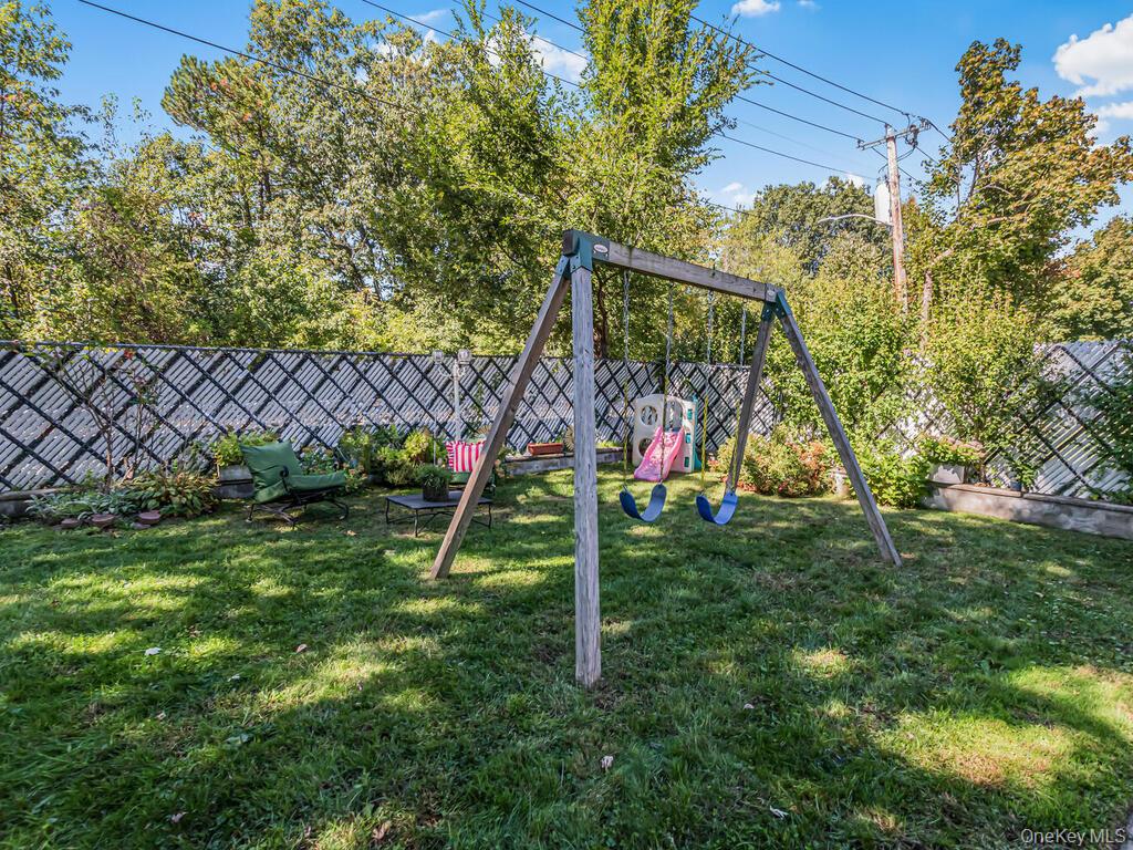 129 Gailmore Drive, Yonkers, NY 10710