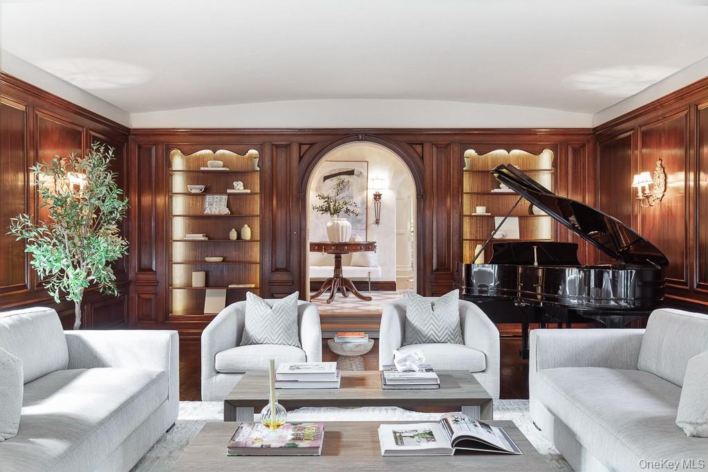 21 Hampshire Road, Bronxville, NY 10708