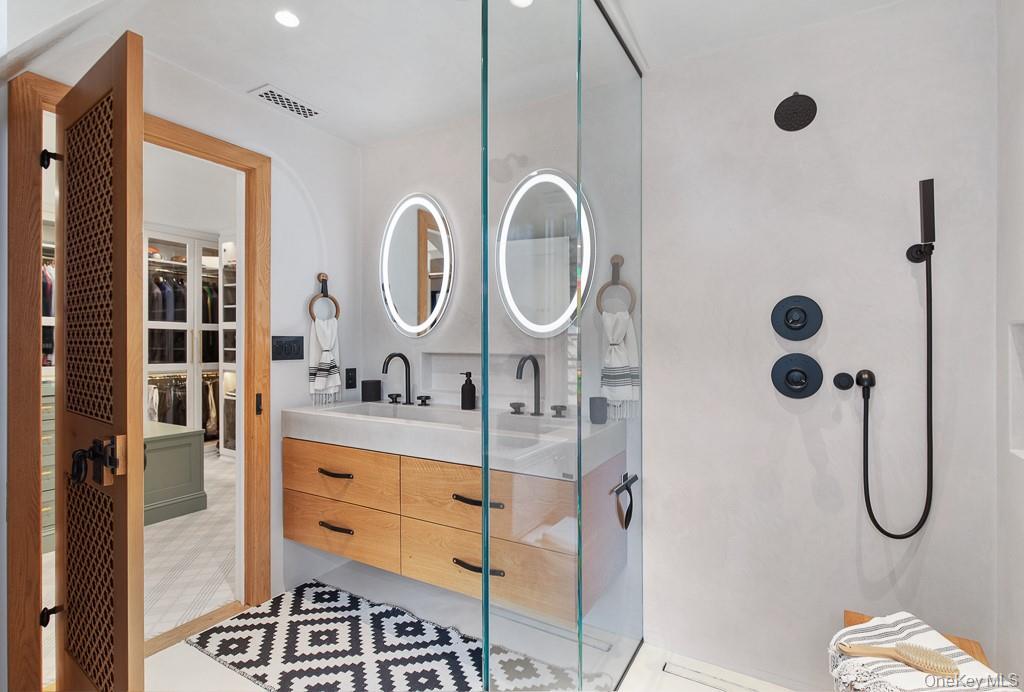 21 Hampshire Road, Bronxville, NY 10708