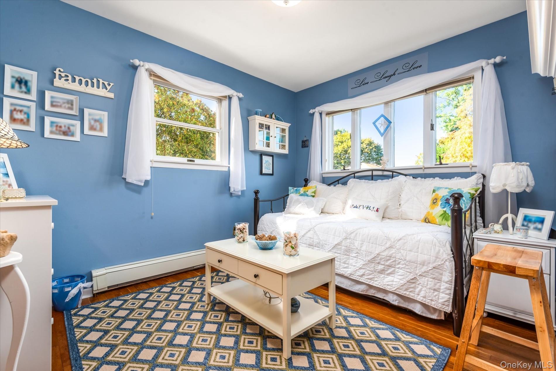 18 Violet Road, Bayville, NY 11709