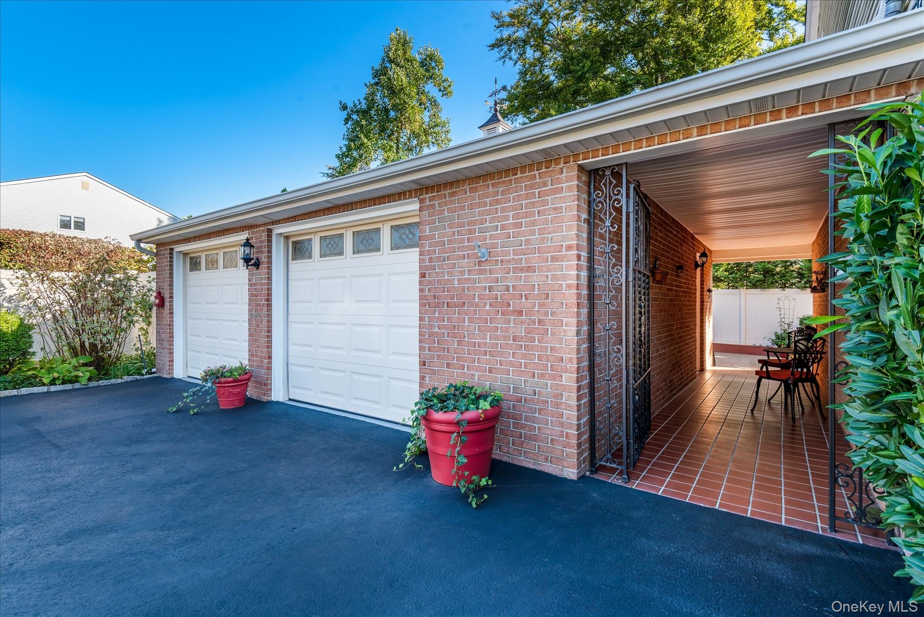 18 Violet Road, Bayville, NY 11709