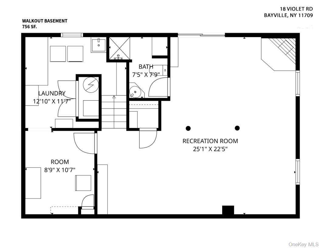 18 Violet Road, Bayville, NY 11709