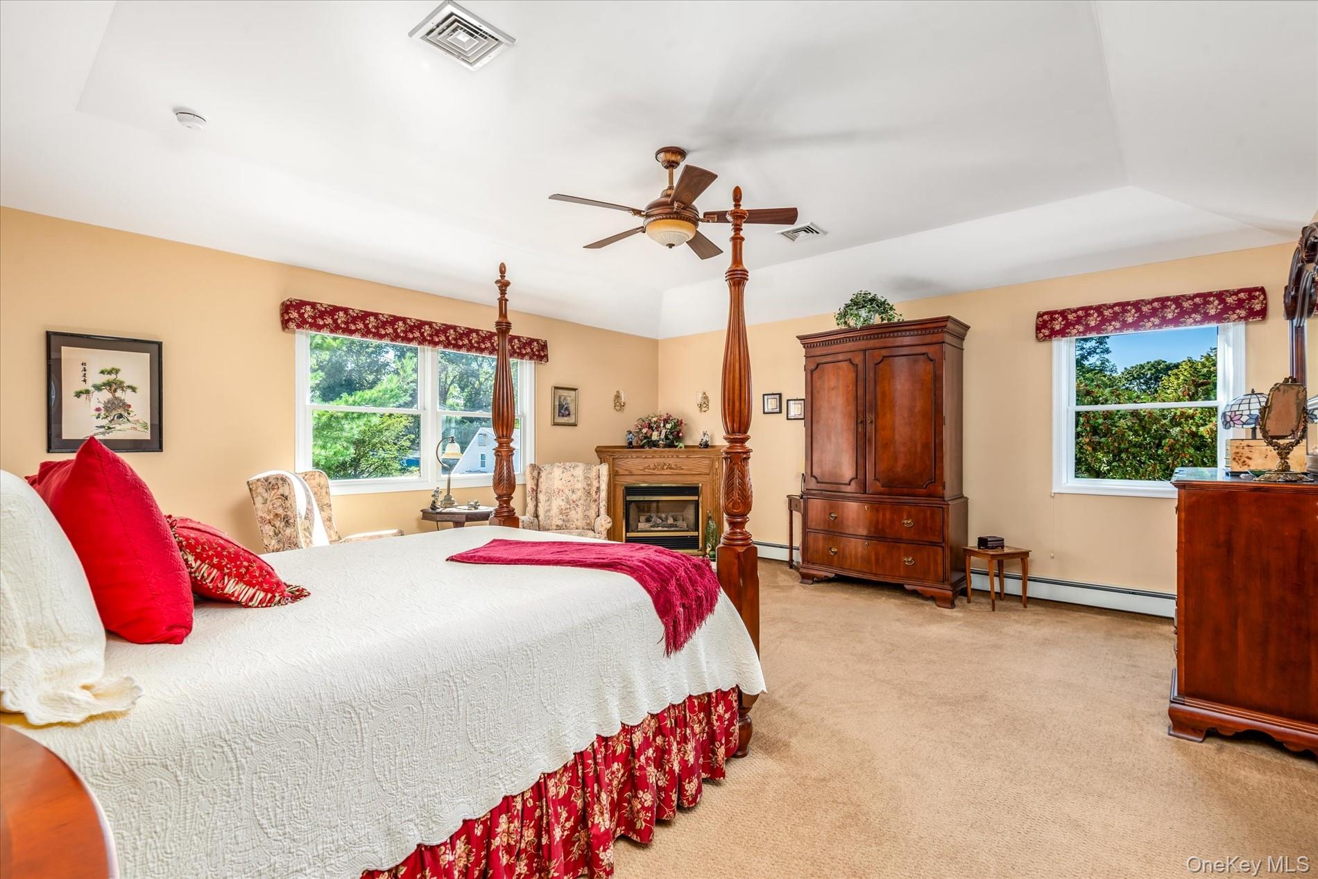 18 Violet Road, Bayville, NY 11709