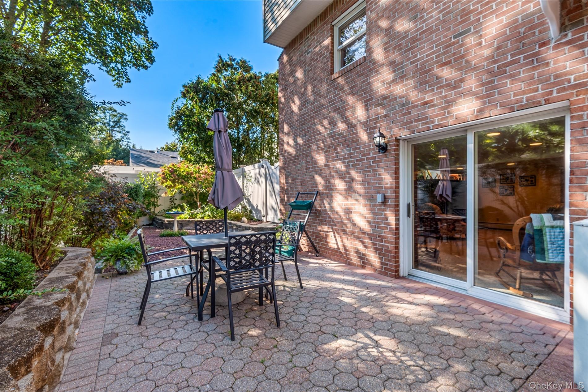 18 Violet Road, Bayville, NY 11709