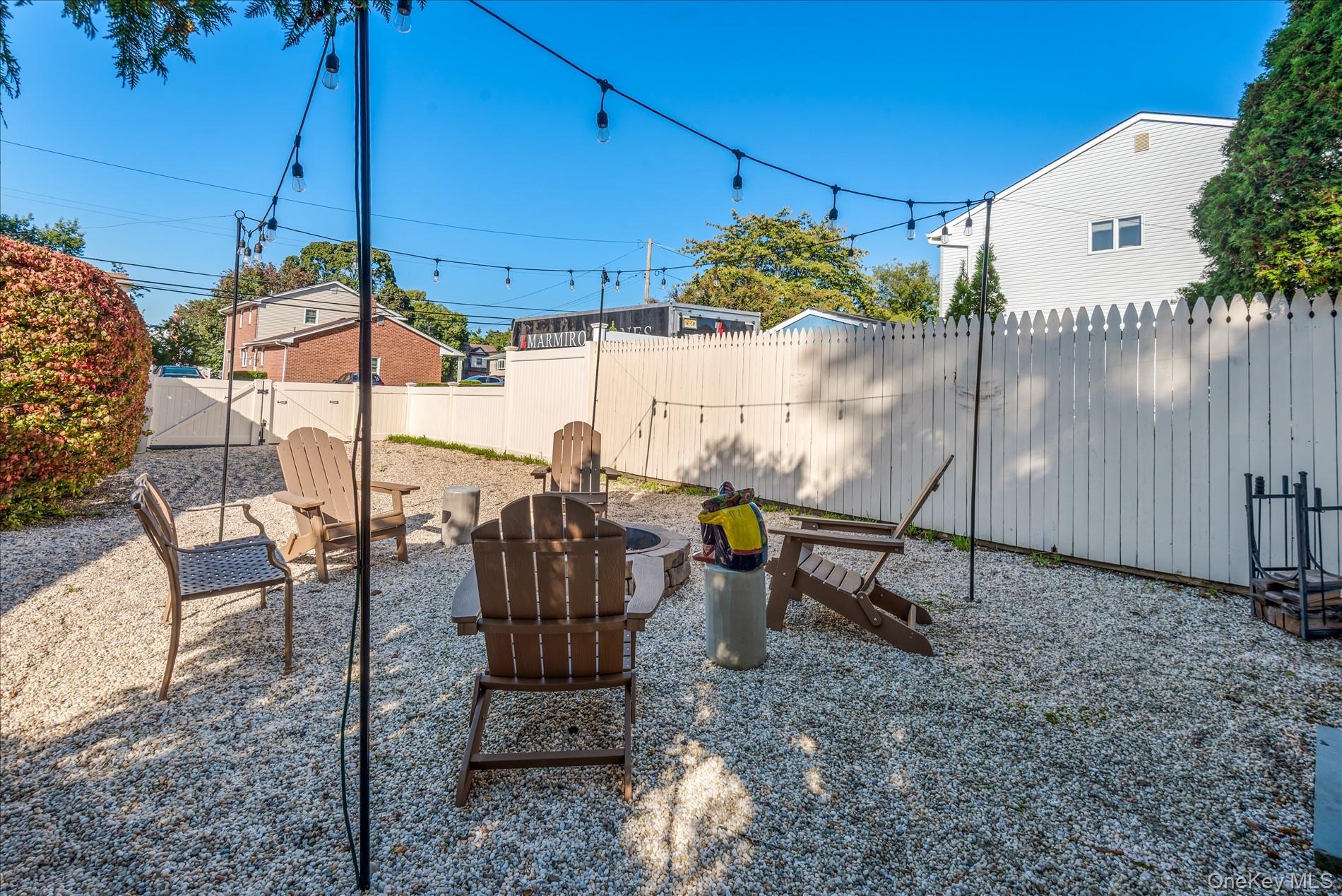 18 Violet Road, Bayville, NY 11709