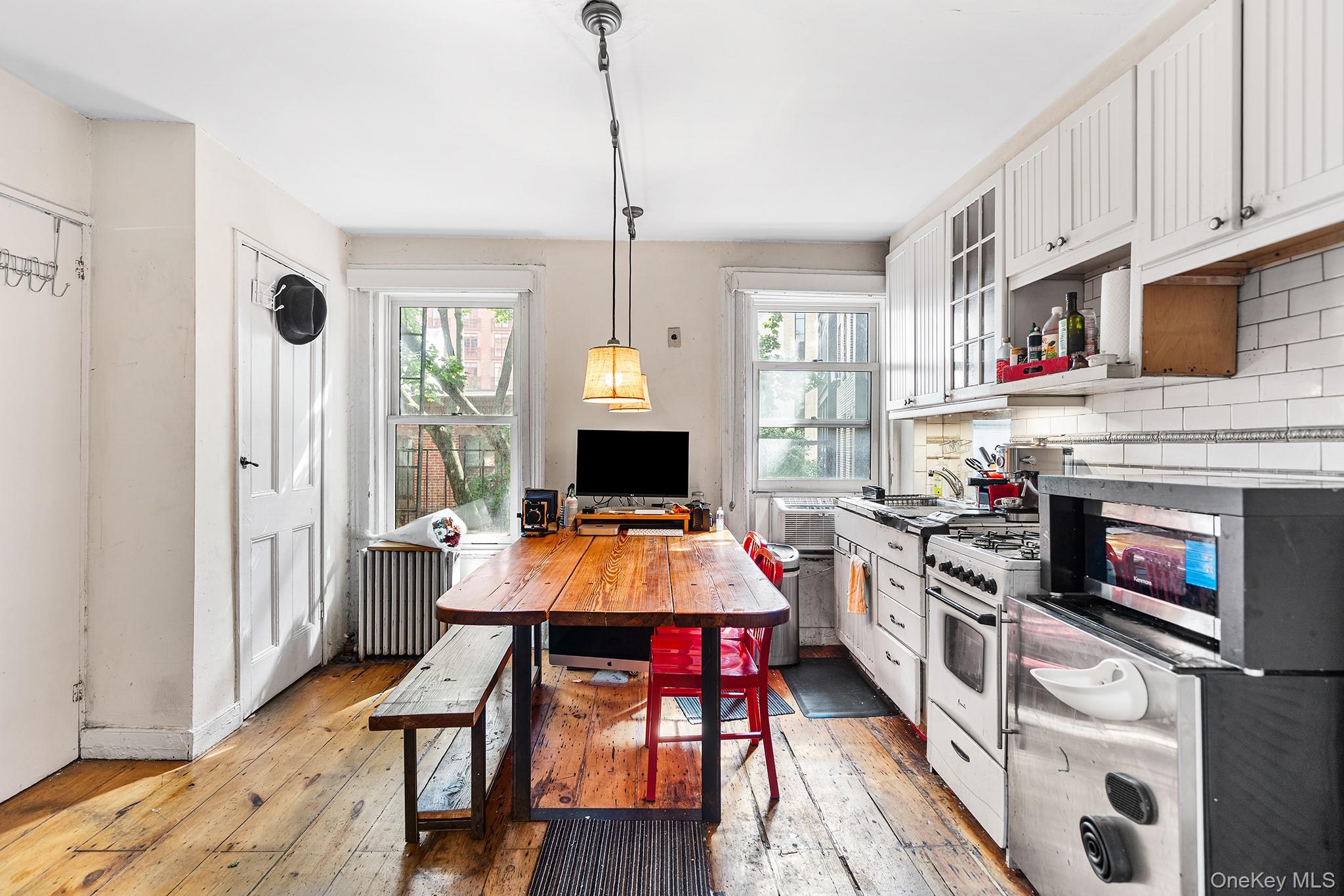 340 W 11th Street # 3WR, New York (Manhattan), NY 10014