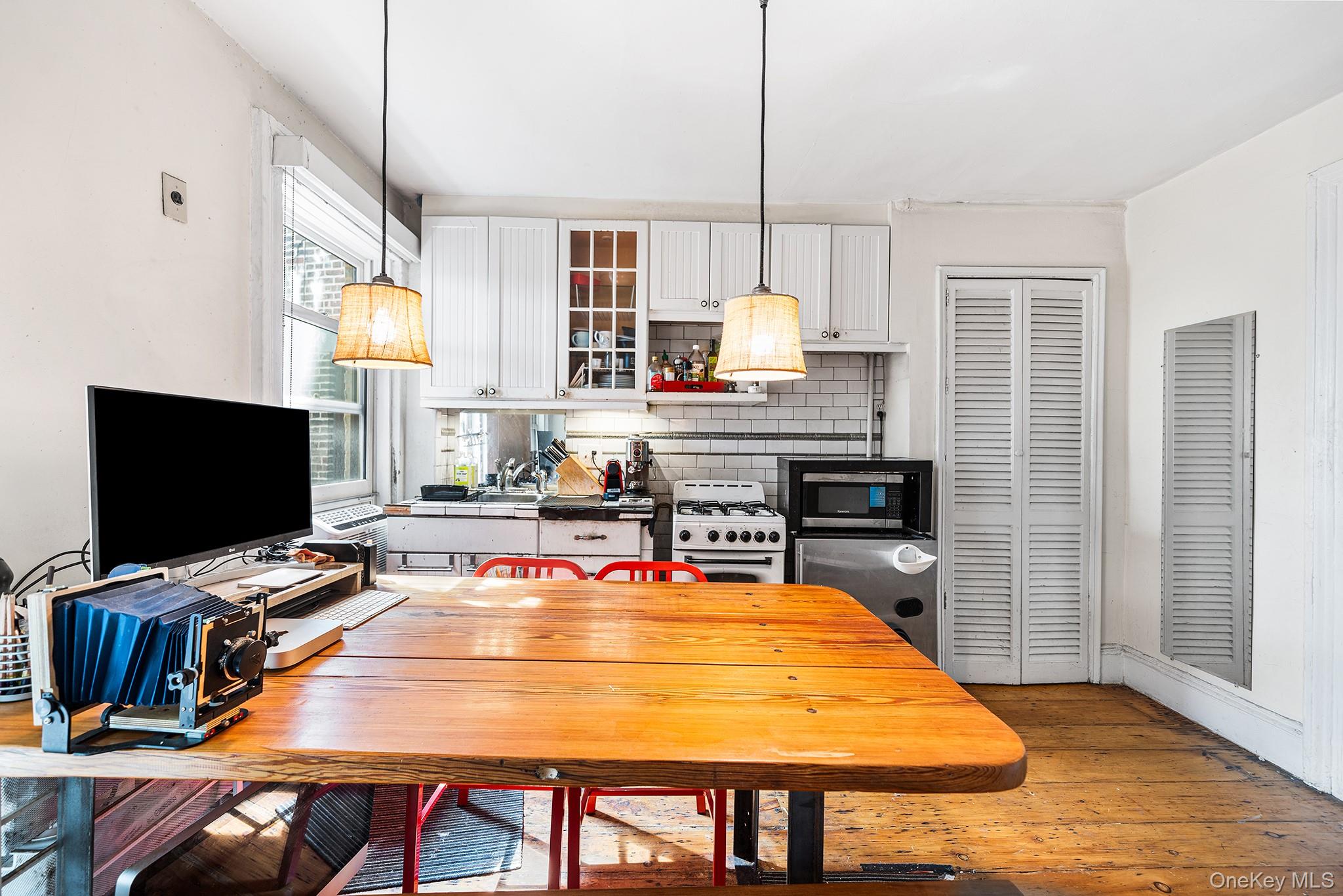 340 W 11th Street # 3WR, New York (Manhattan), NY 10014