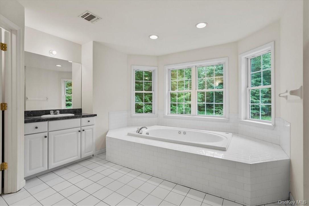 24 Northgate, Goshen, NY 10924