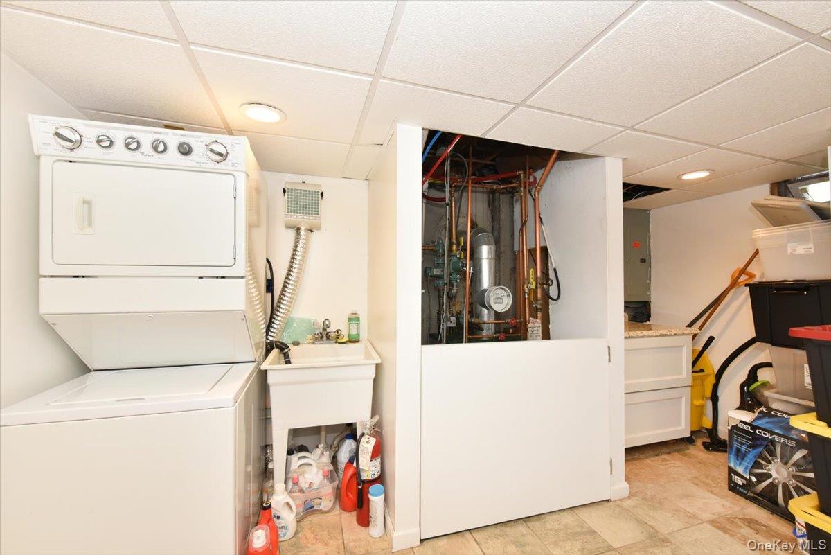 2093 Baylis Avenue, Elmont, NY 11003