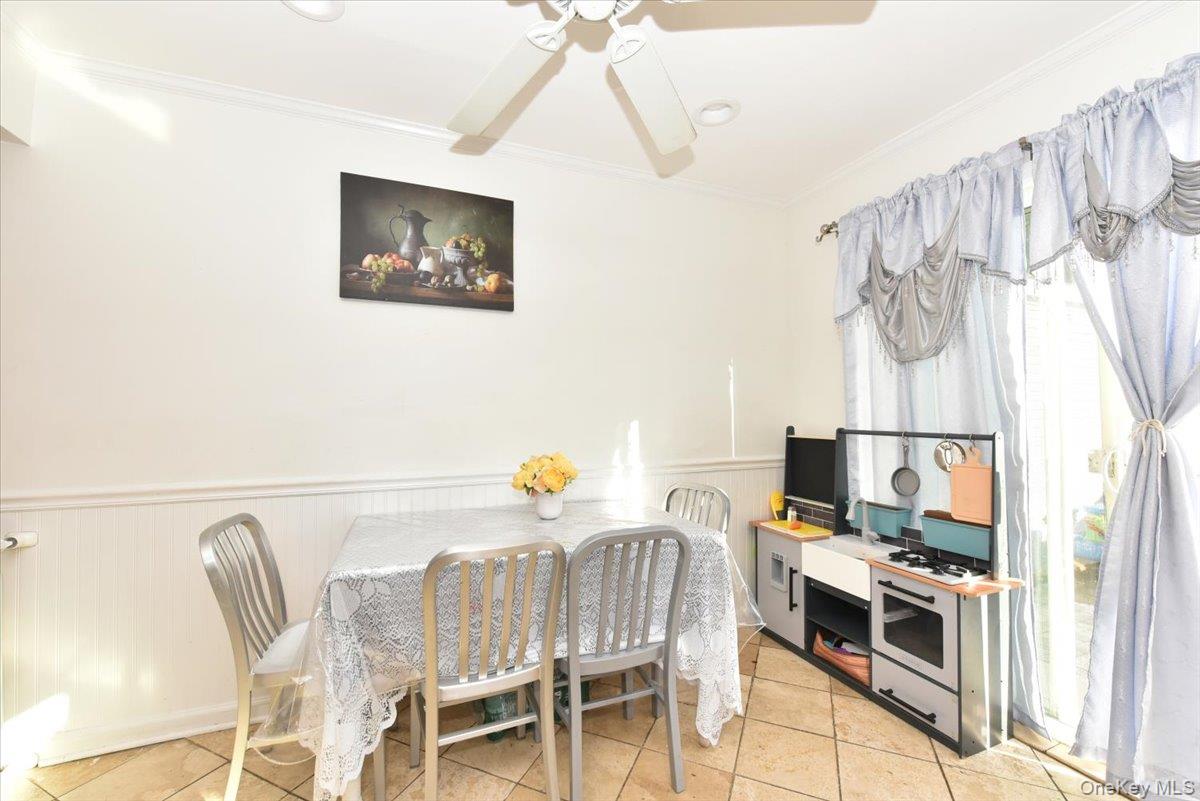 2093 Baylis Avenue, Elmont, NY 11003