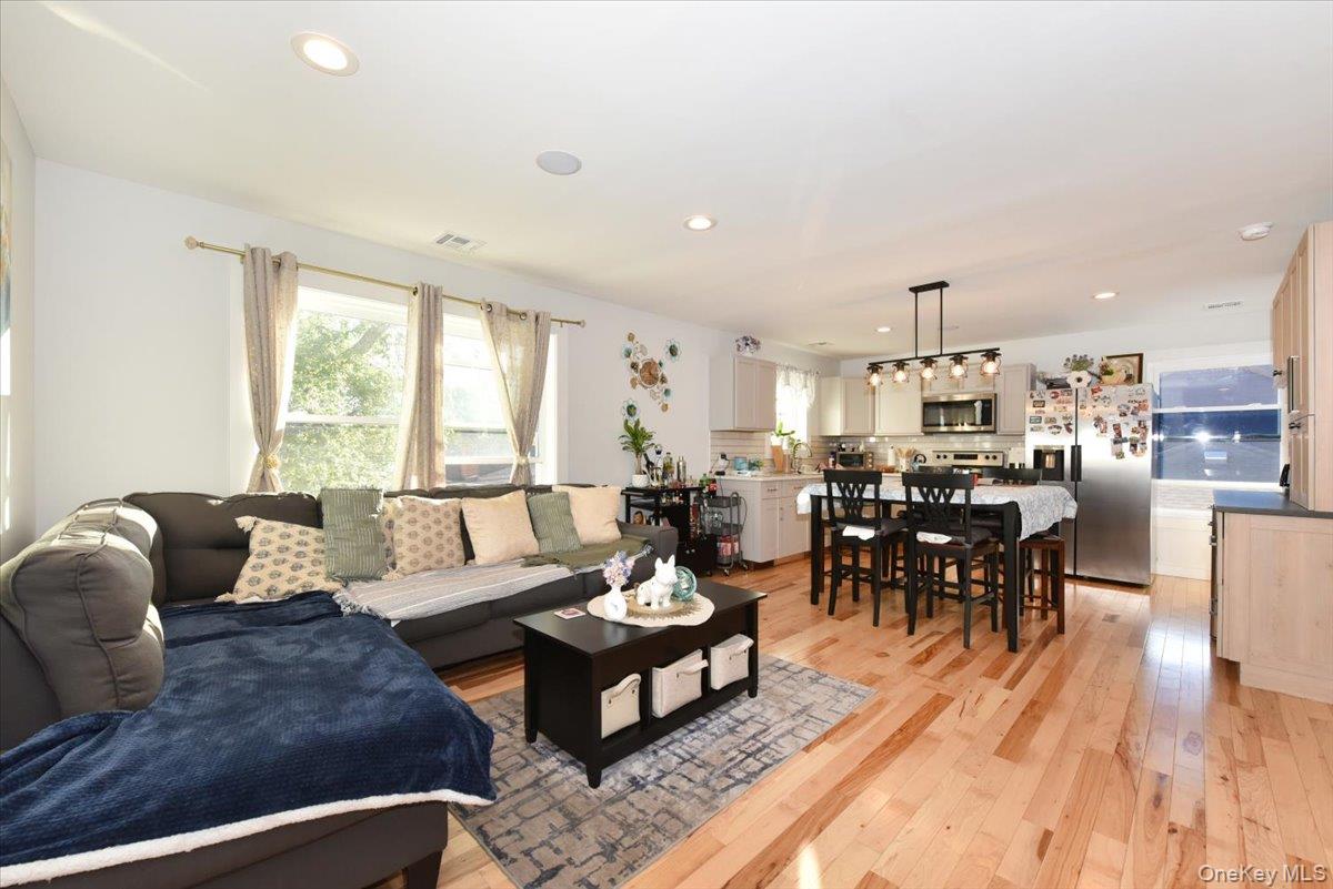 2093 Baylis Avenue, Elmont, NY 11003