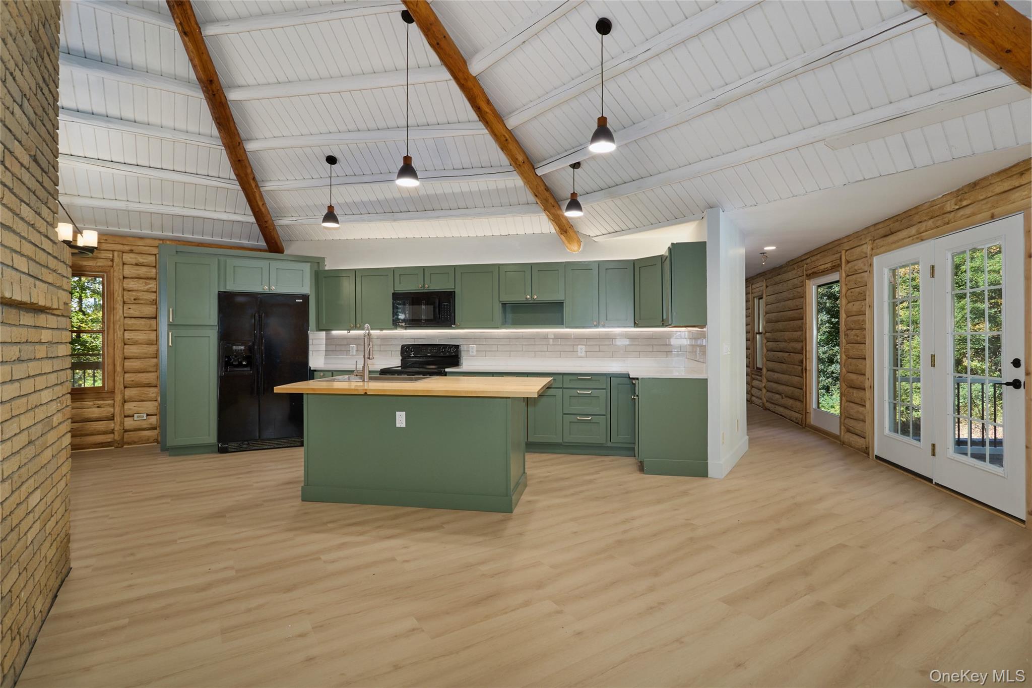 568 Oak Summit Road, Millbrook, NY 12545