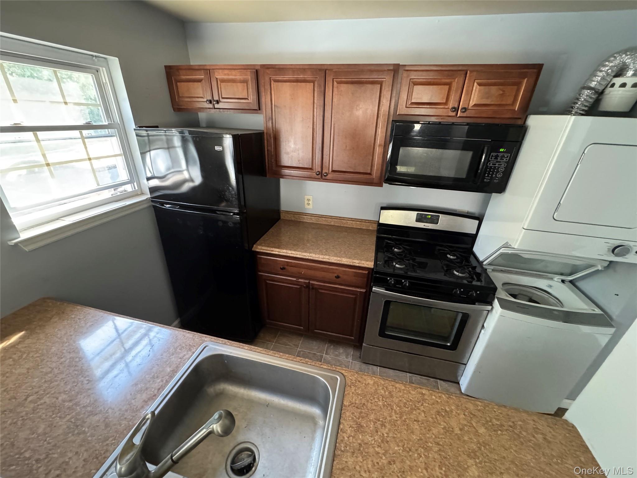 276 Temple Hill Road # 2201, New Windsor, NY 12553