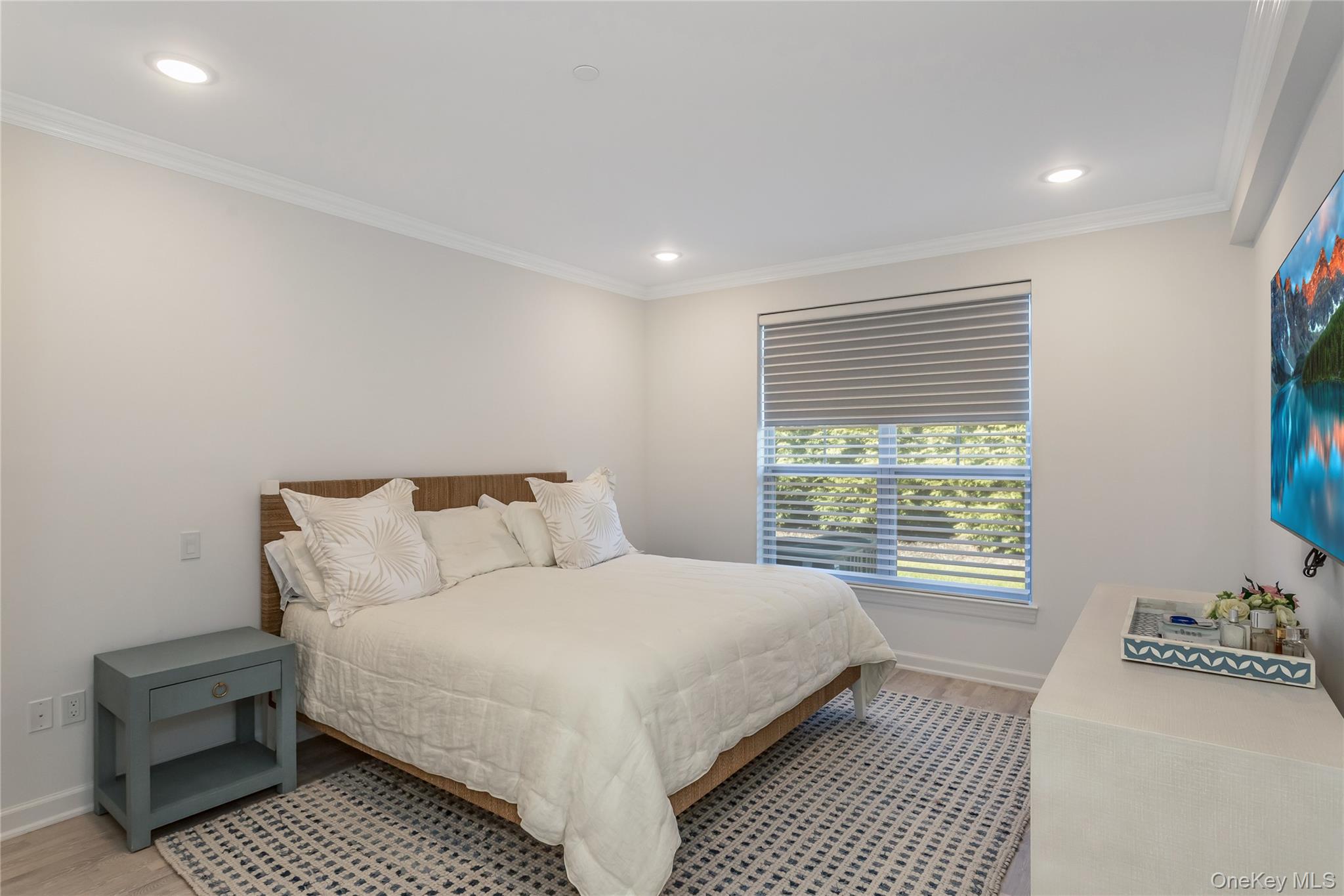 13 Seasons Way # 13, Dix Hills, NY 11746