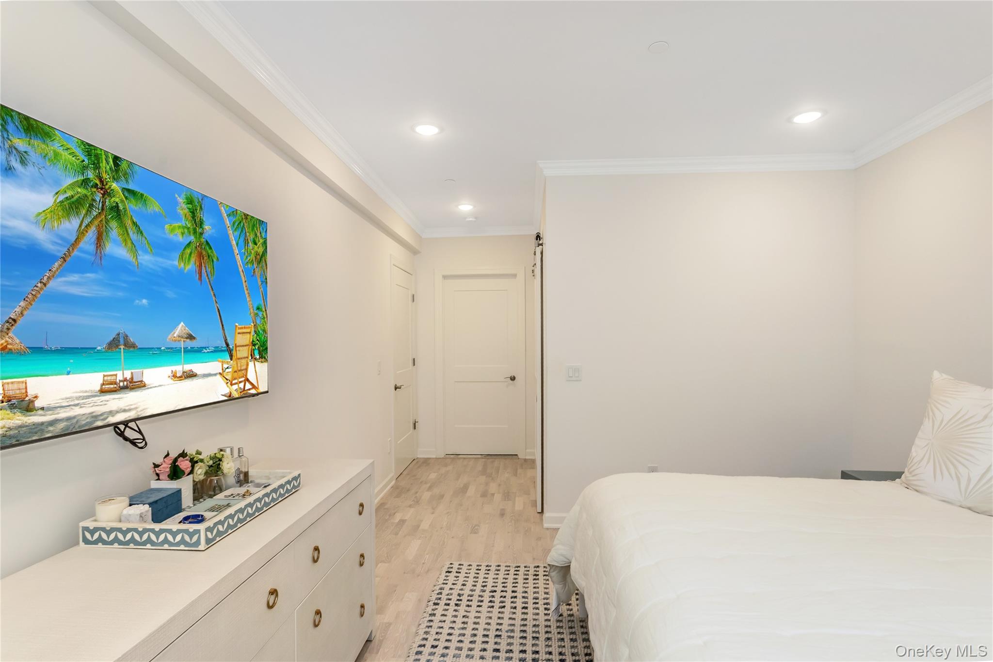 13 Seasons Way # 13, Dix Hills, NY 11746