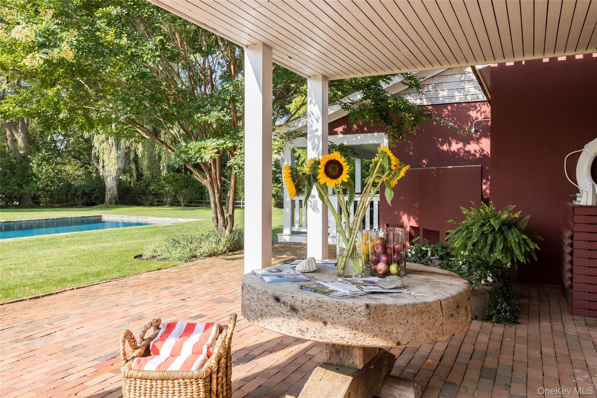 26 Ruxton Road, East Hampton, NY 11937