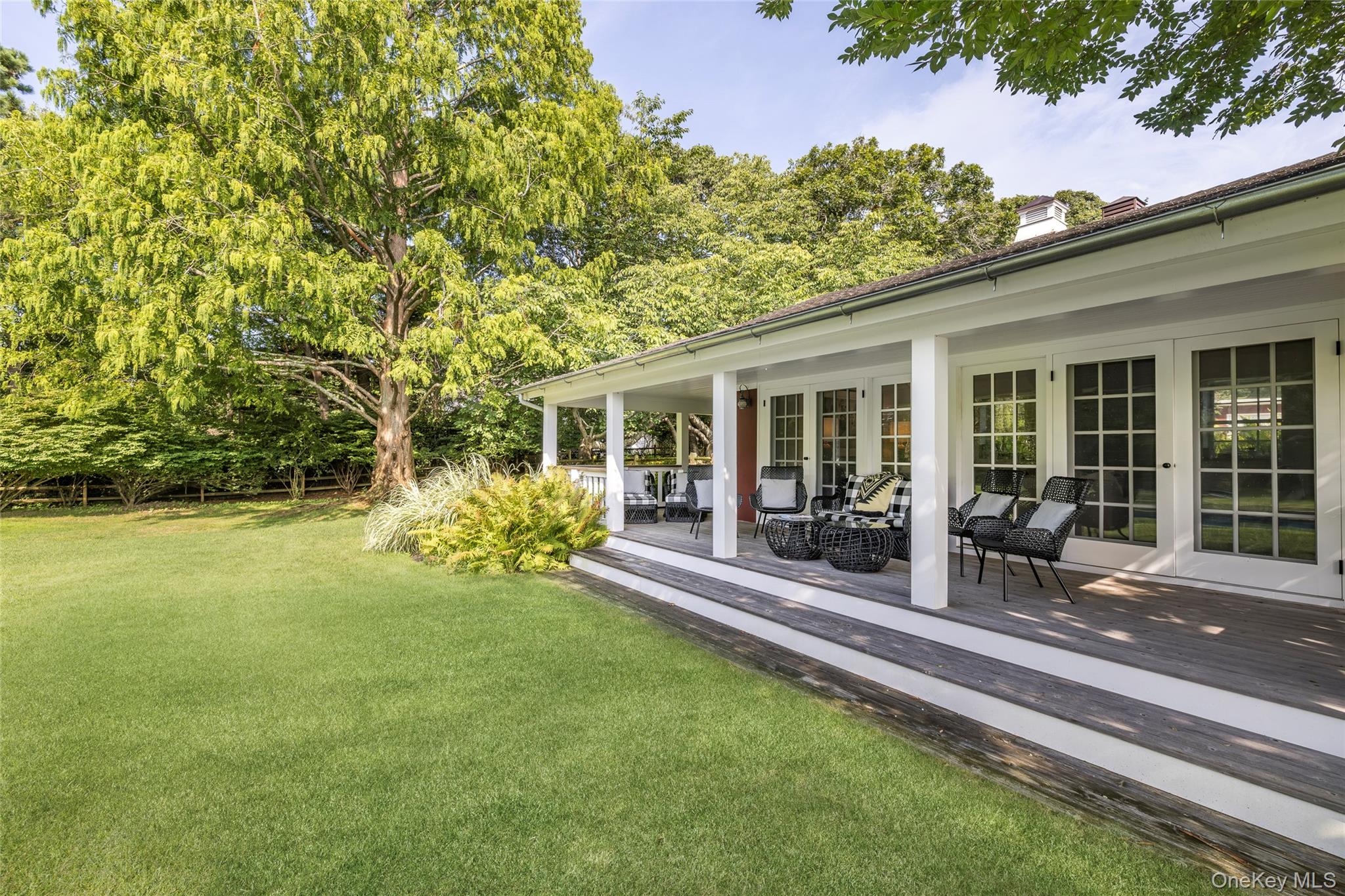 26 Ruxton Road, East Hampton, NY 11937