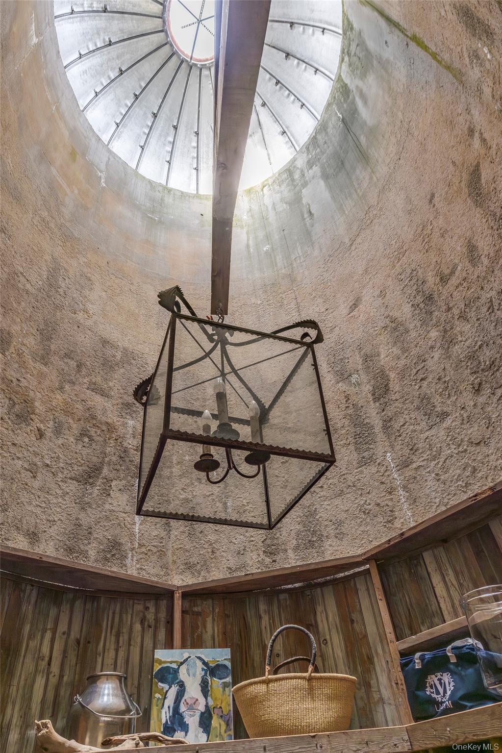 26 Ruxton Road, East Hampton, NY 11937