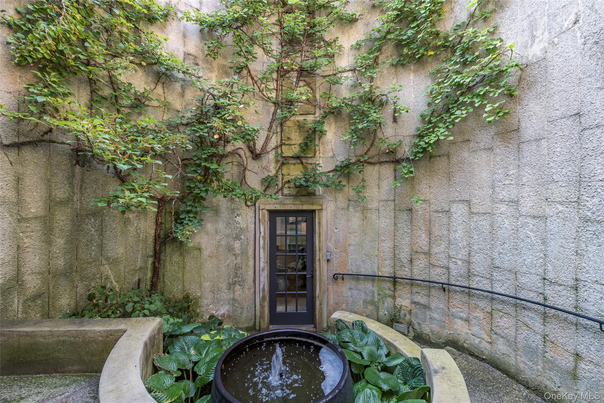 26 Ruxton Road, East Hampton, NY 11937