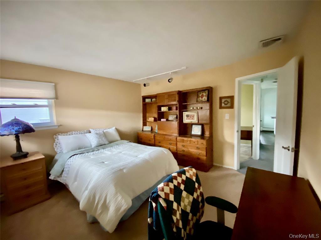 4081 Massachusetts Avenue, Island Park, NY 11558