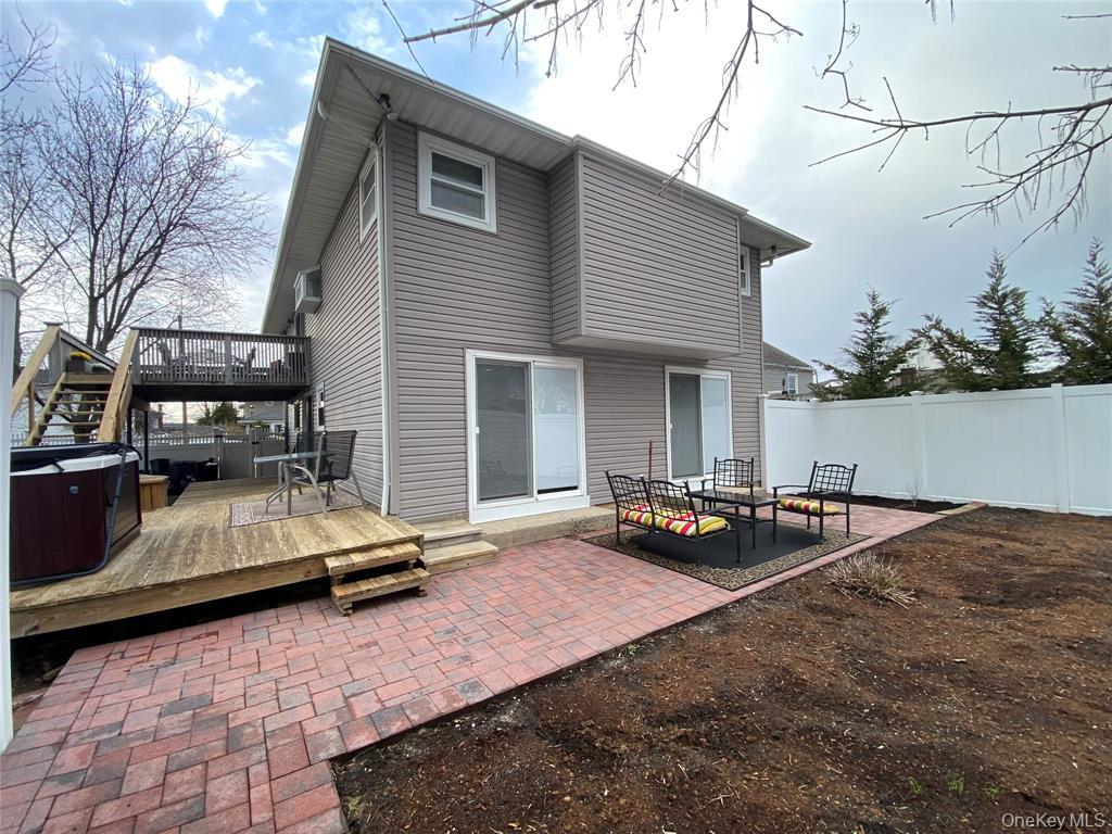 4081 Massachusetts Avenue, Island Park, NY 11558