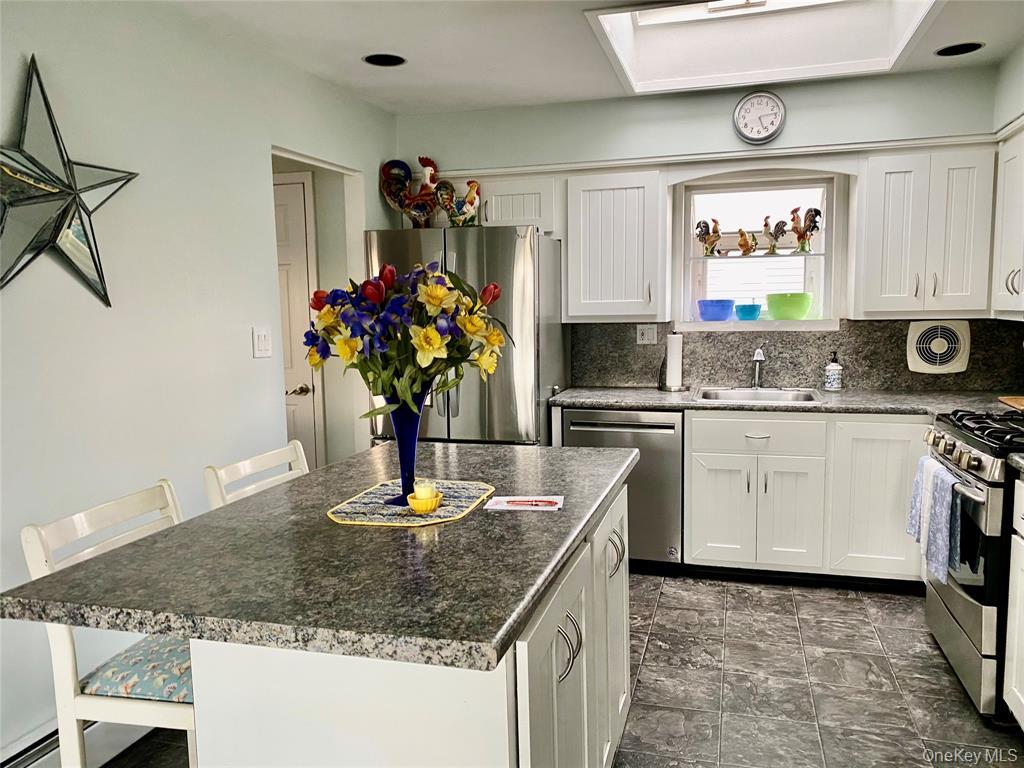 4081 Massachusetts Avenue, Island Park, NY 11558