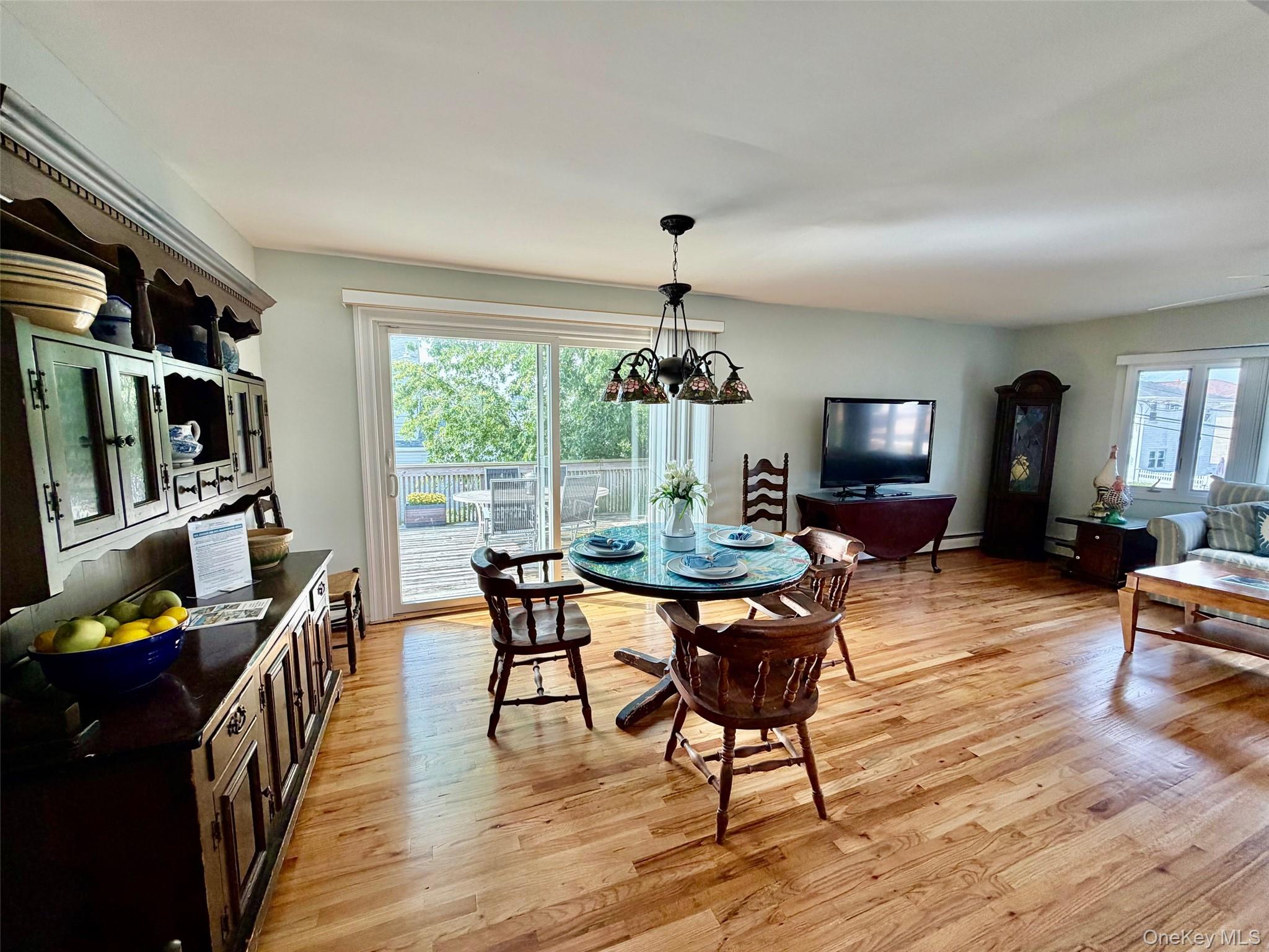 4081 Massachusetts Avenue, Island Park, NY 11558