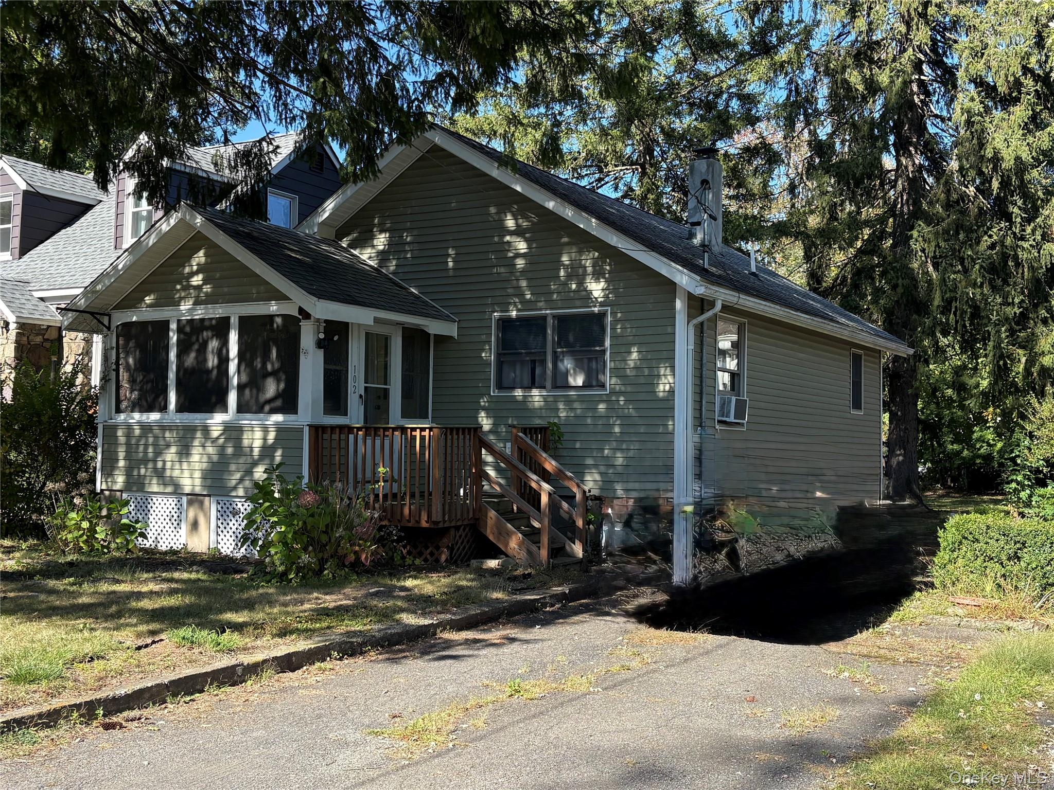 102 Waterstone Road, Greenwood Lake, NY 10925